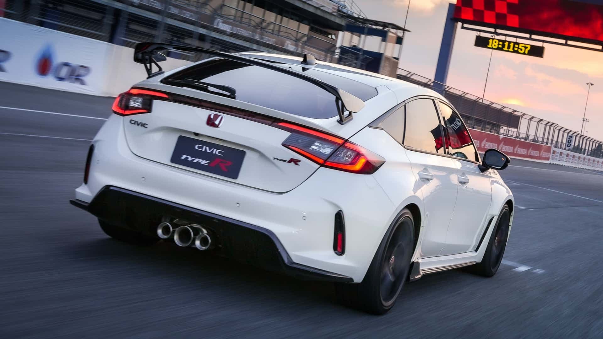 Honda Civic очолює хіт-парад продажів 2024 року як лідер серед автомобілів з механічною коробкою передач